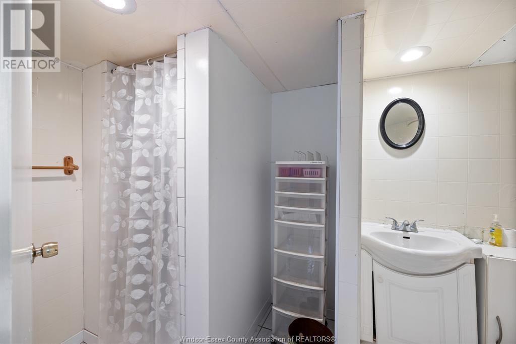 3177 Russell Property Photo 20