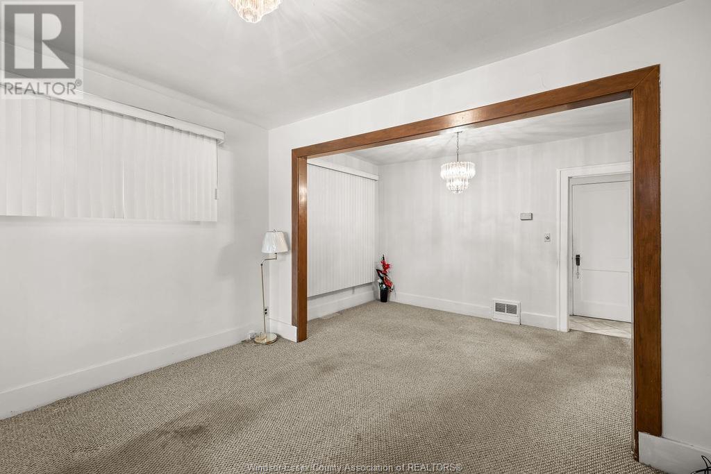 1360 Benjamin Property Photo 6