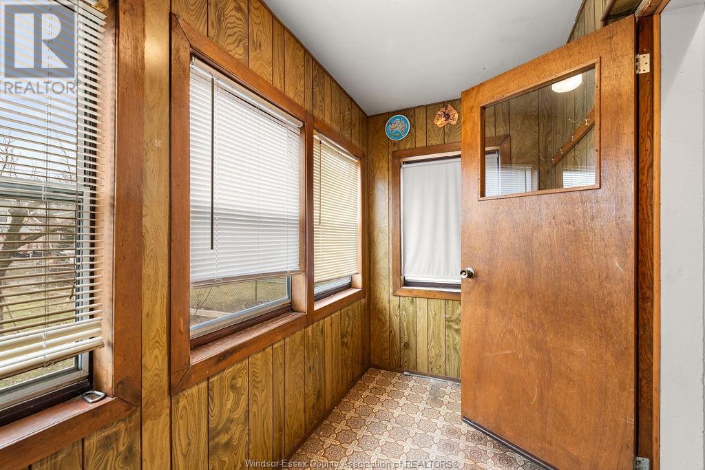 1360 Benjamin Property Photo 12