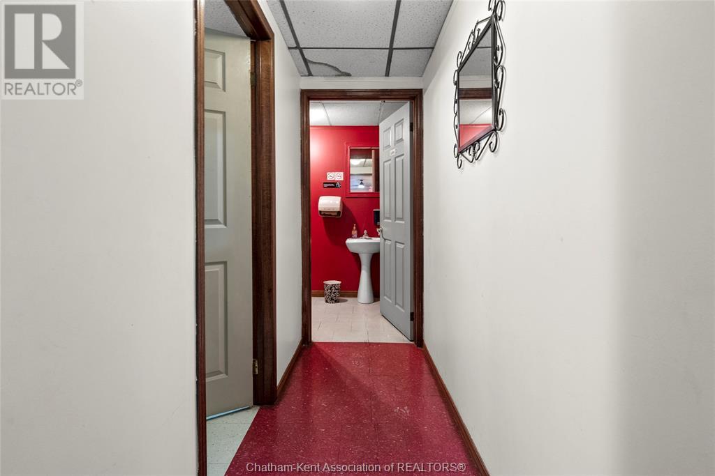 79 King Street West Property Photo 36