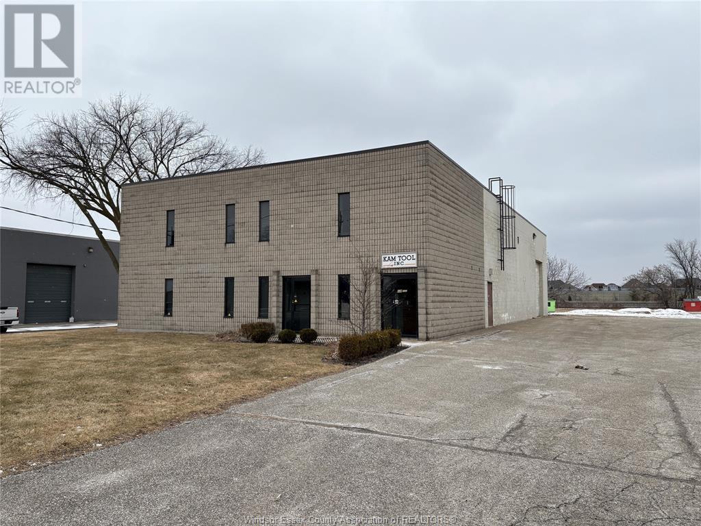 5347-49 OUTER DRIVE Property Photo 1