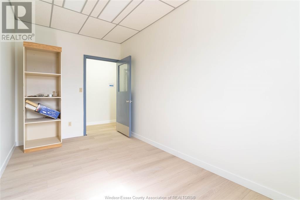 2594 Howard Avenue Unit# Upper Suite 1 Property Photo 13