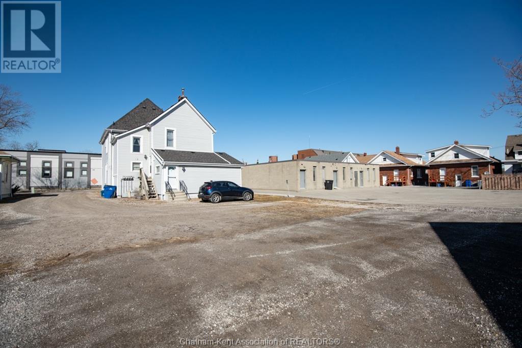 342 King Street West Property Photo 10