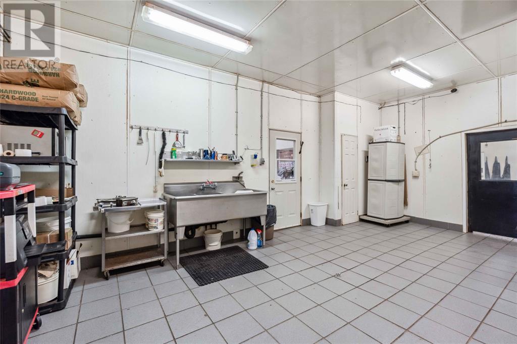 3099 Broadway Street Property Photo 12