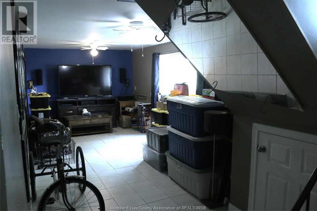 8 Story Street Property Photo 21