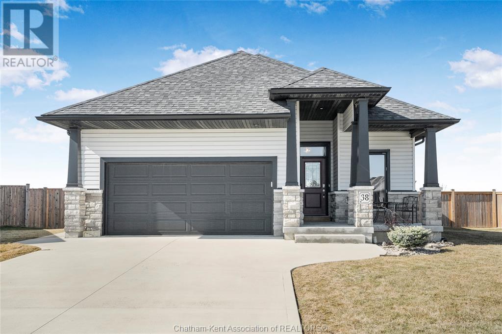 38 Nightfall Court Property Photo
