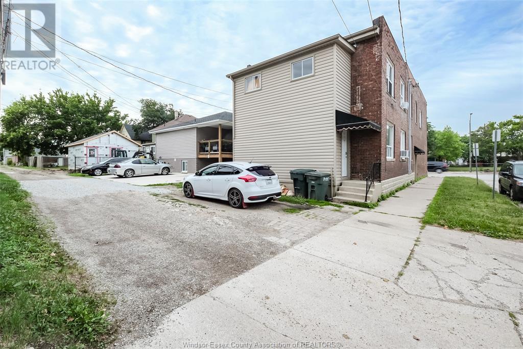 1195-97 Drouillard Road Property Photo 4