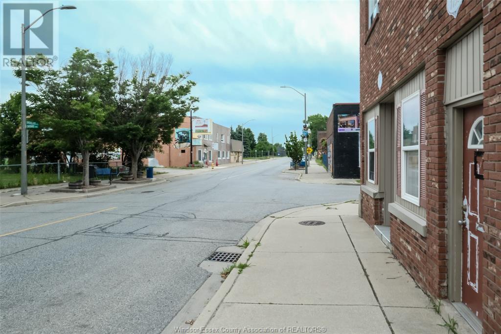 1195-97 Drouillard Road Property Photo 17