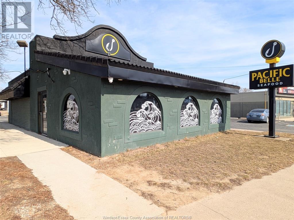 5150 Tecumseh Road East Property Photo 2