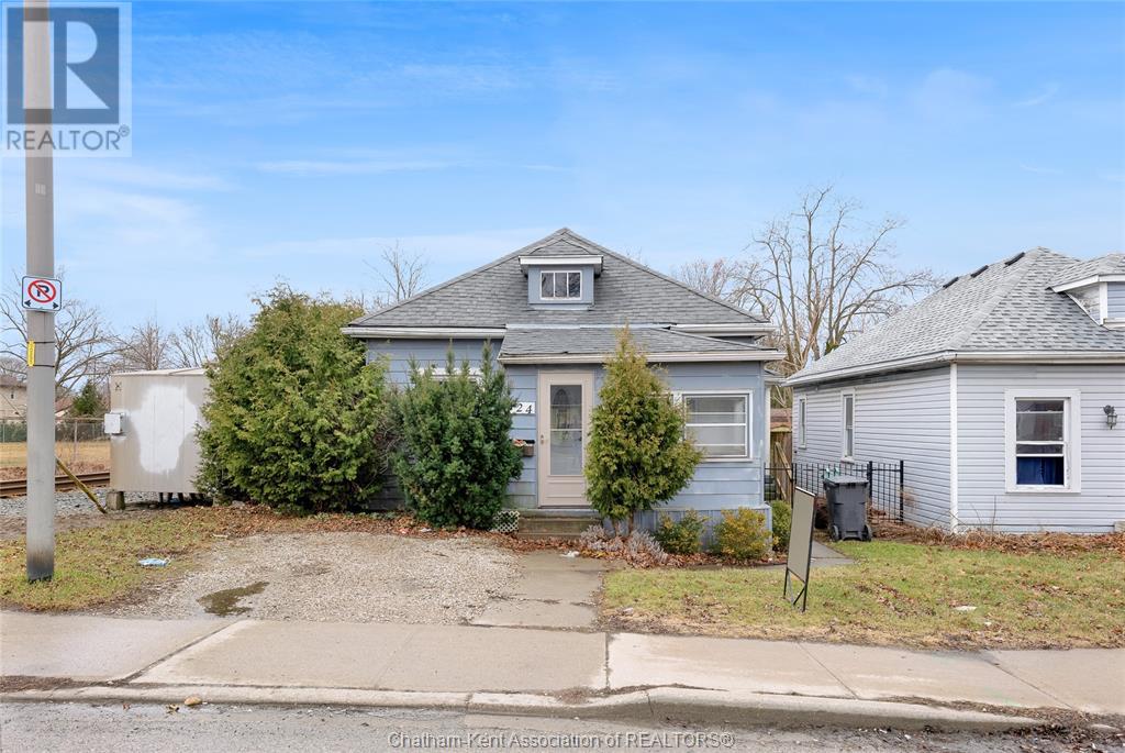 124 Lacroix Street Property Photo