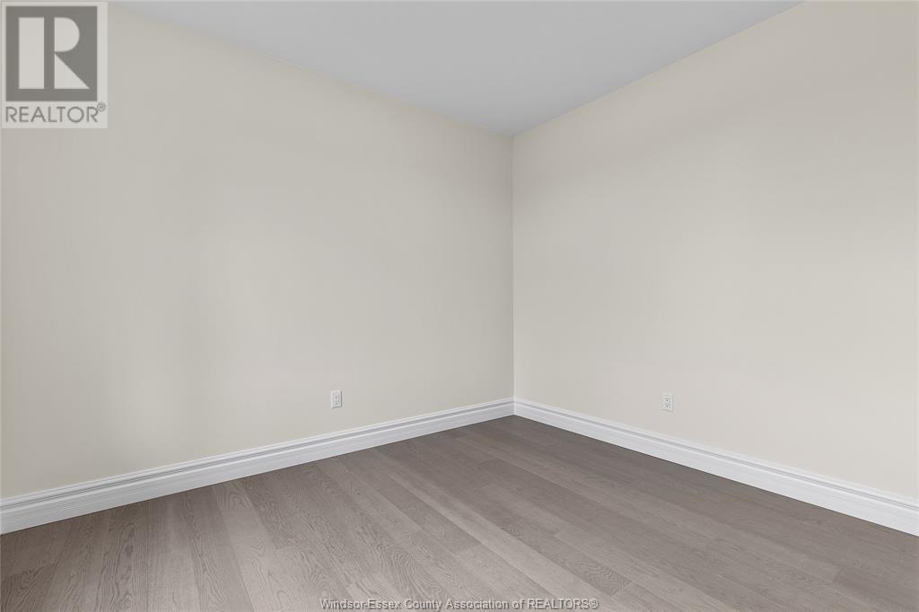 631 Summit Street Property Photo 20