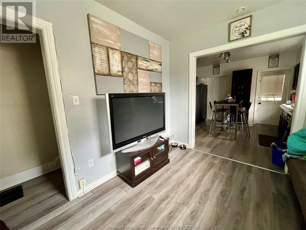 430-32 Campbell ... Property Photo 4