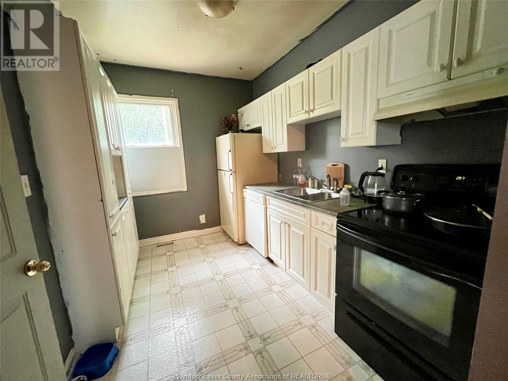 430-32 Campbell ... Property Photo 7