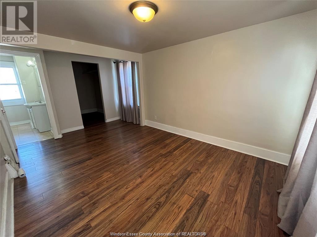 430-32 Campbell ... Property Photo 15