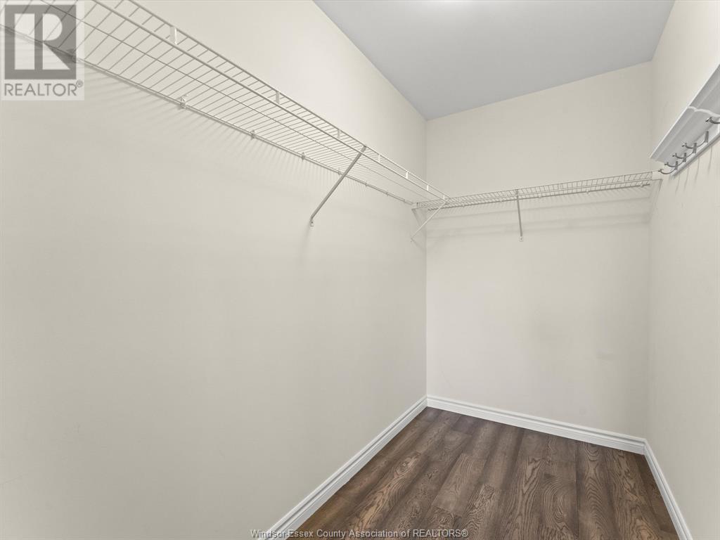 251 Munger Ave E Property Photo 24