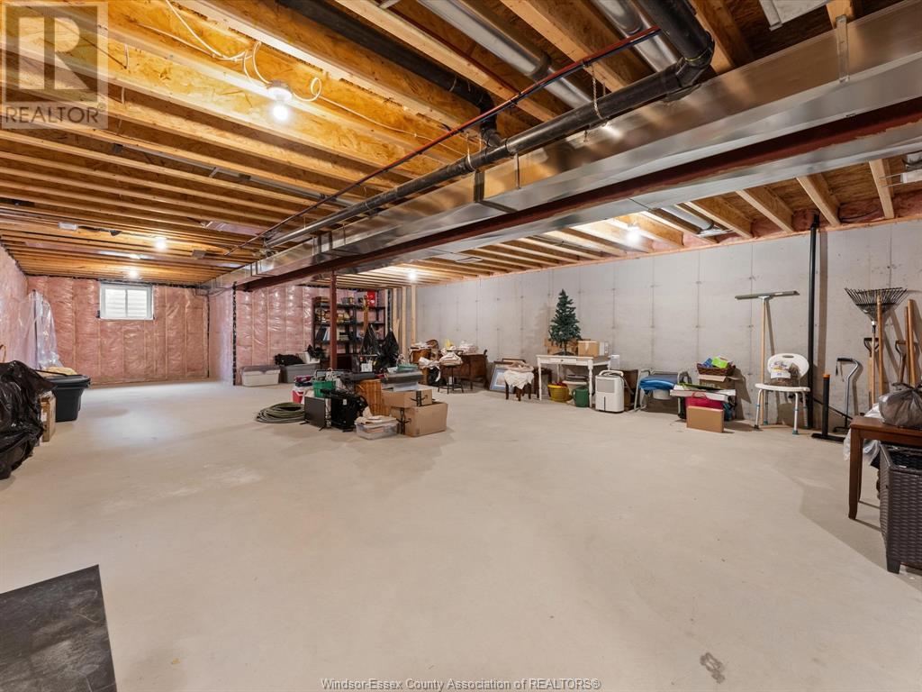 251 Munger Ave E Property Photo 27