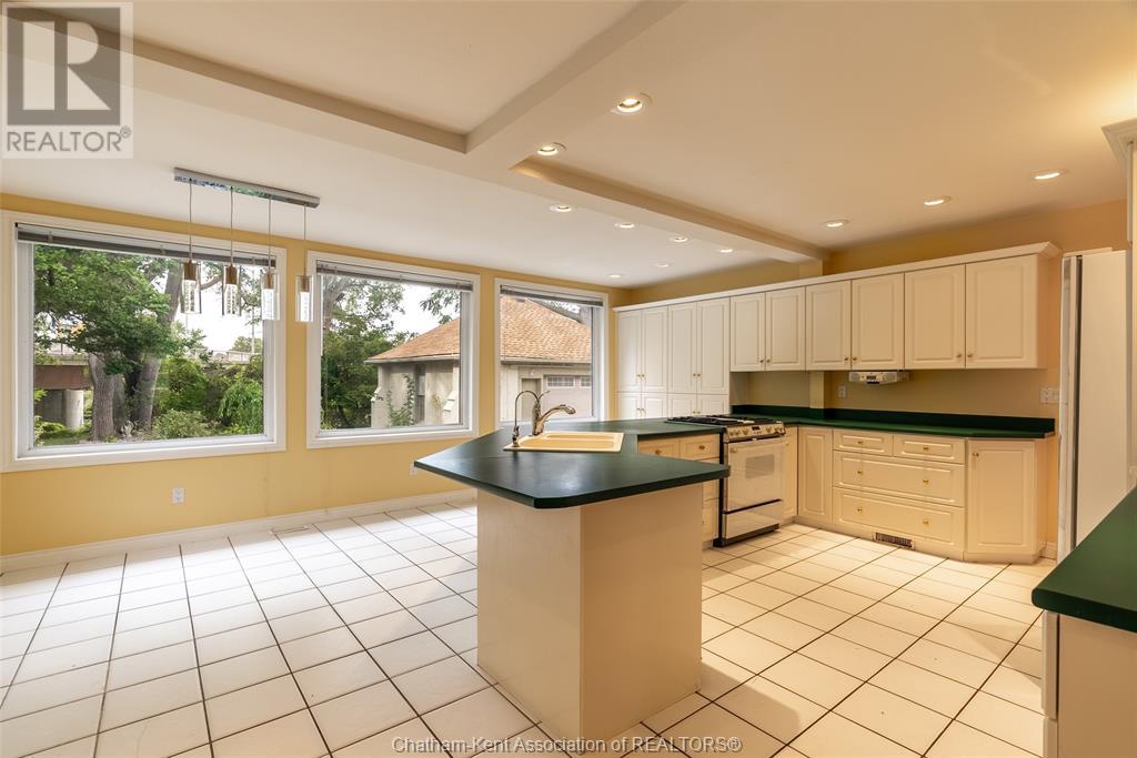 427 King Street West Property Photo 12