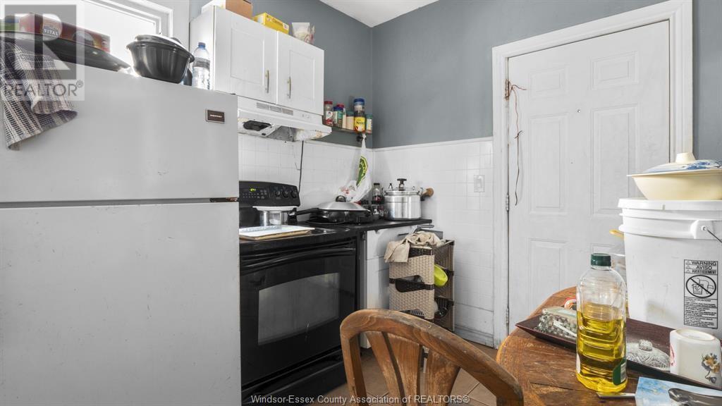 560-562 Pierre Avenue Property Photo 12