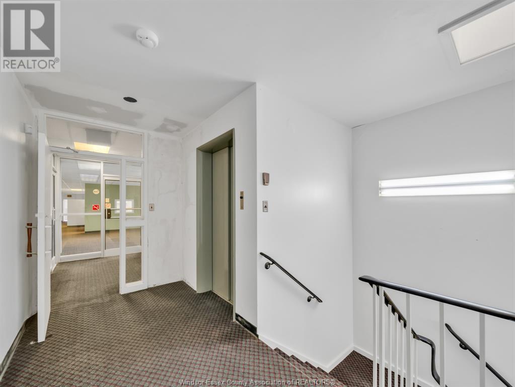 545 Ouellette Avenue Property Photo 15