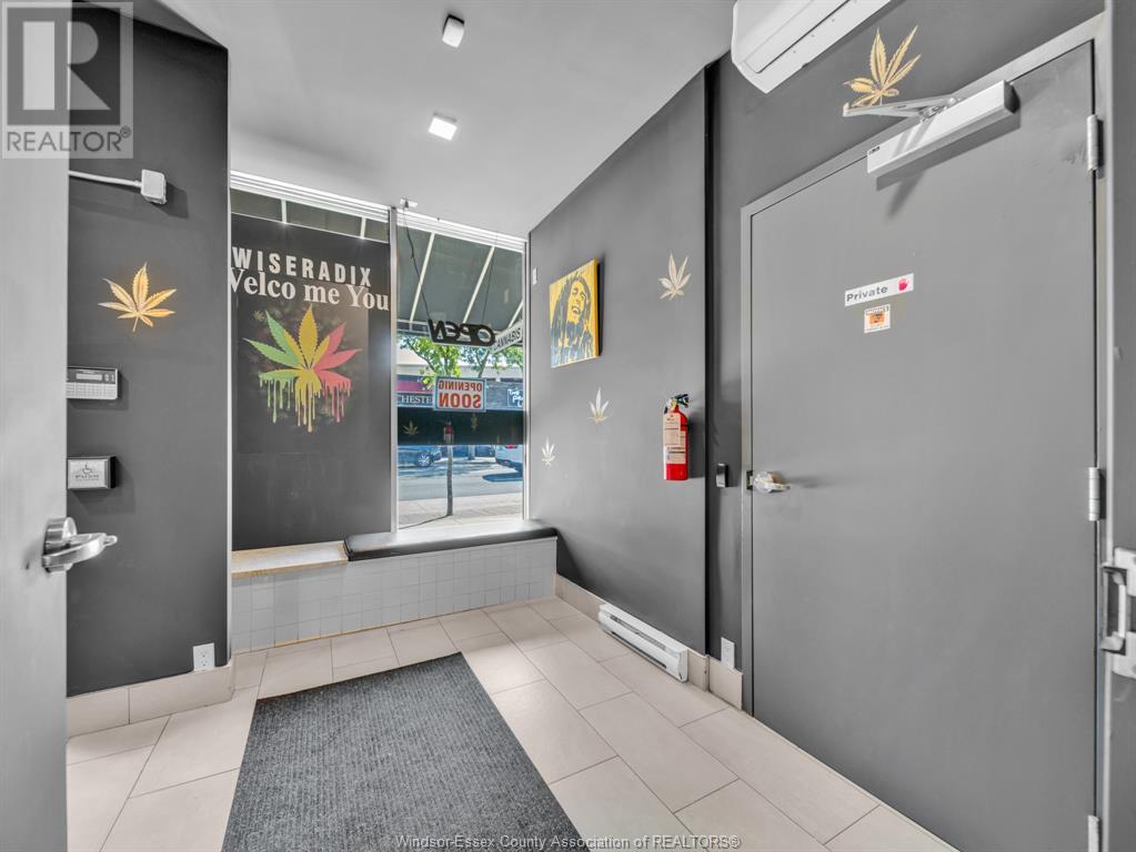 545 Ouellette Avenue Property Photo 30