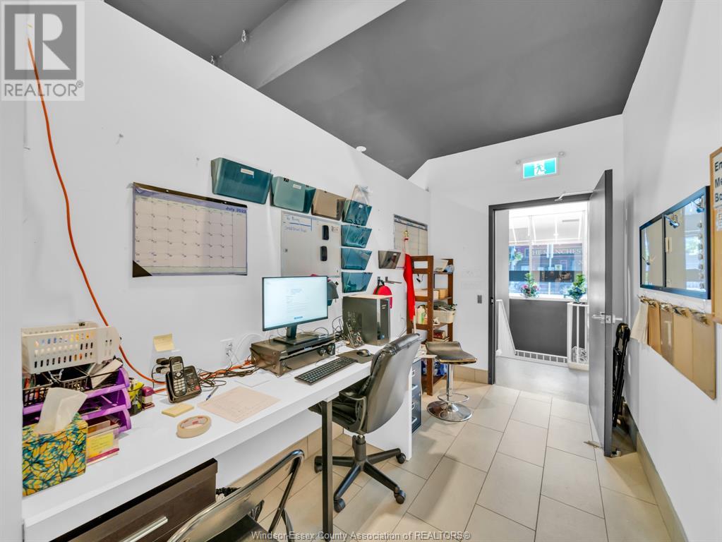 545 Ouellette Avenue Property Photo 31