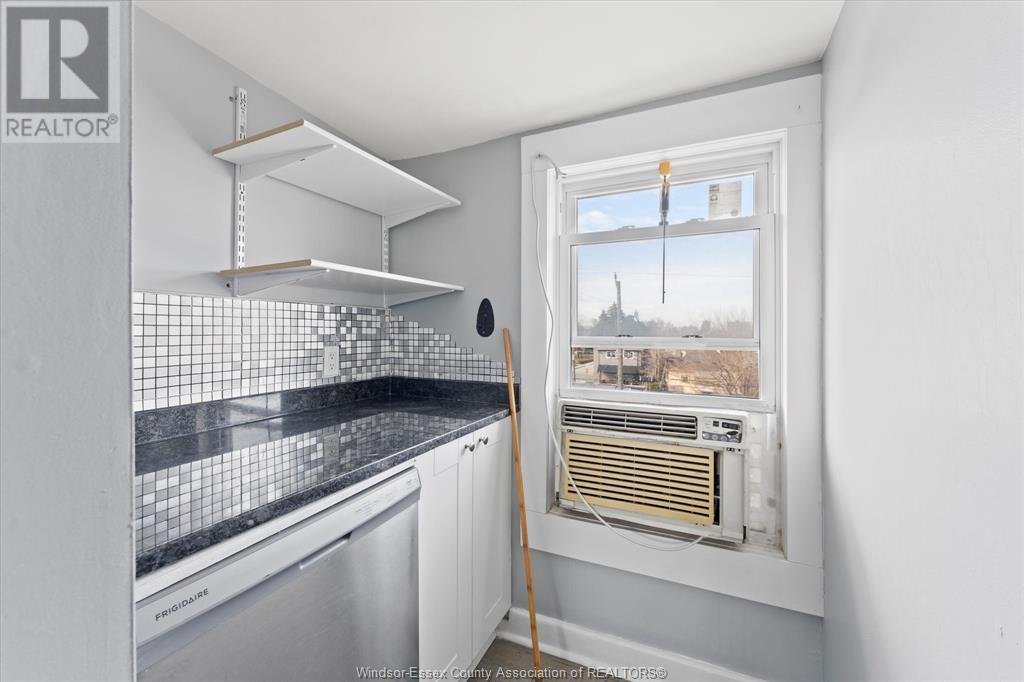 783-785 Hall Avenue Property Photo 28