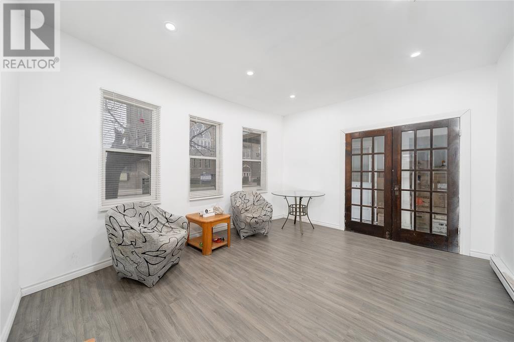 211 George Street Property Photo 3