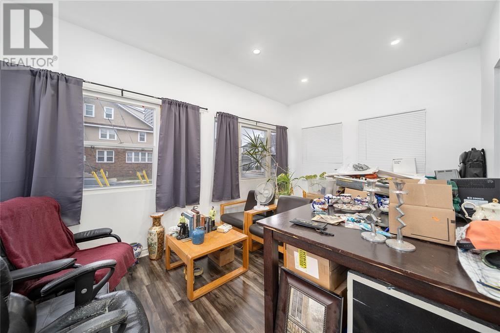 211 George Street Property Photo 7
