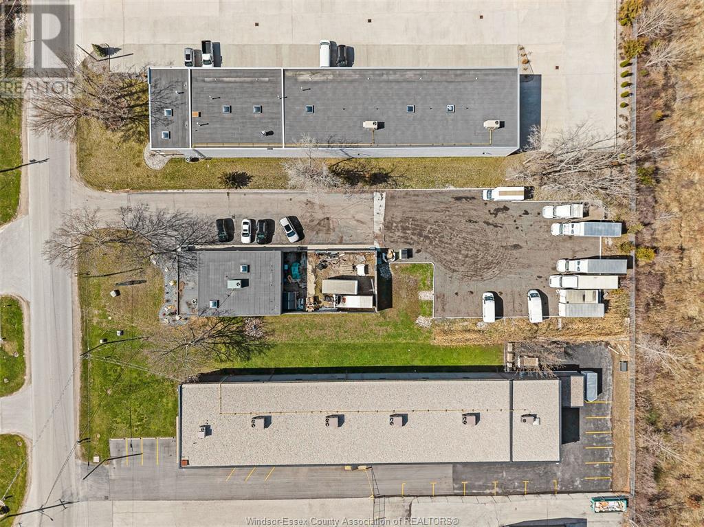 5385 Outer Dr Property Photo 31