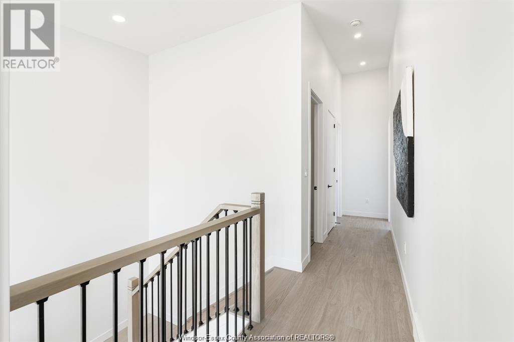 2041-2045 Seneca Street Property Photo 20