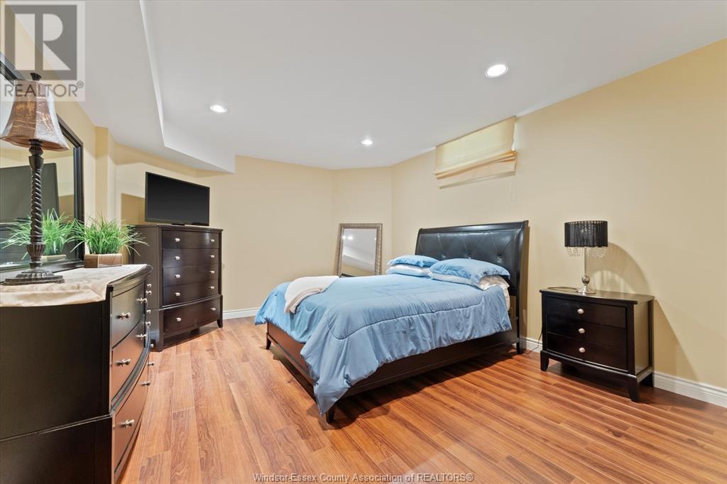 125 Links Drive Property Photo 42