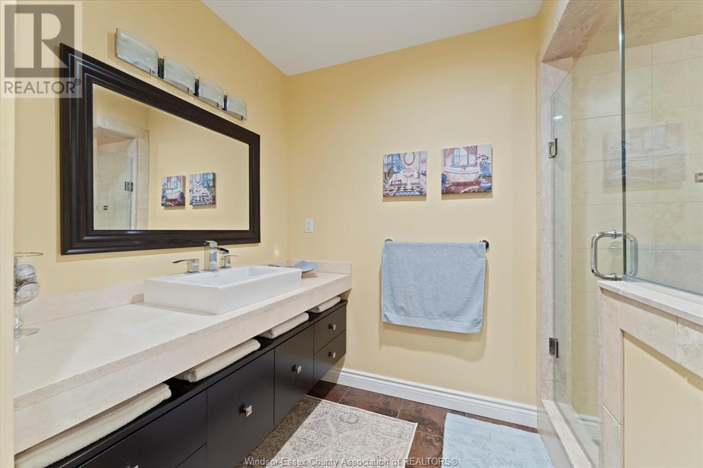 125 Links Drive Property Photo 44