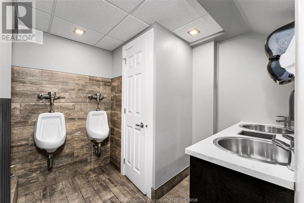 1457 Drouillard Road Property Photo 37