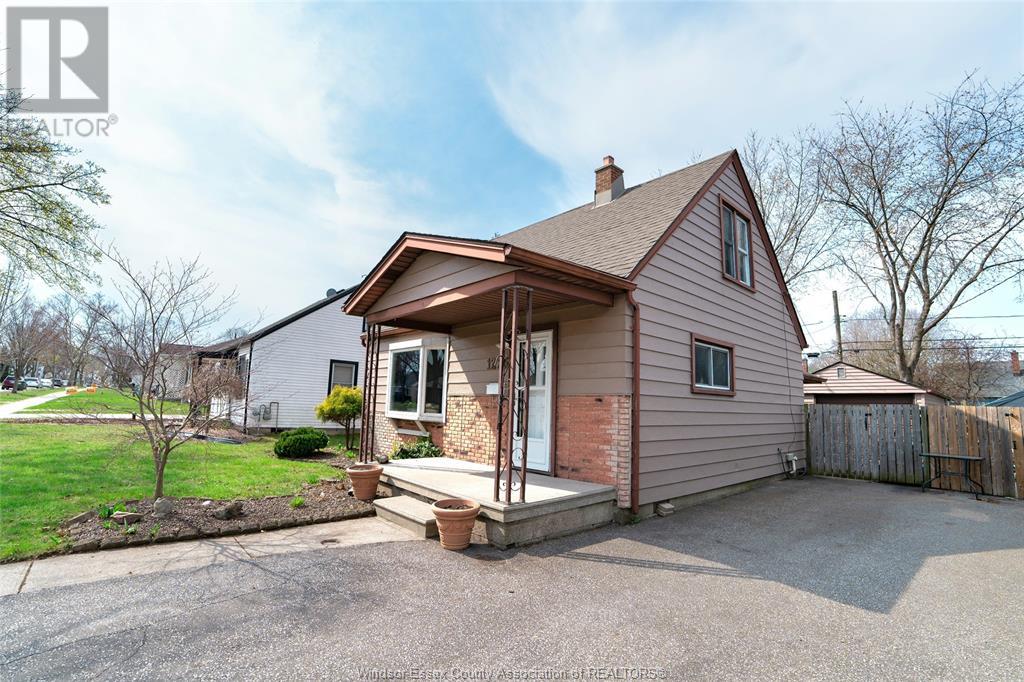 1225 Partington Property Photo 4