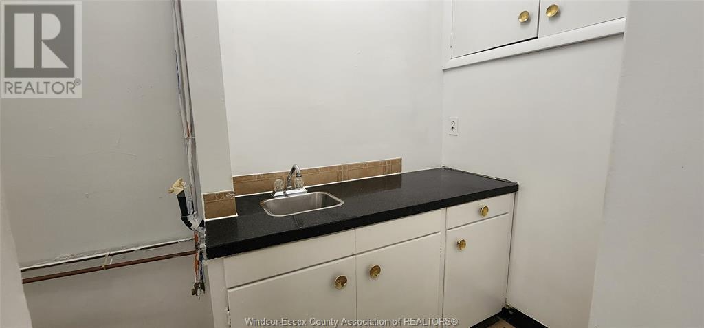 1310 Ouellette Unit# 5 Property Photo 9