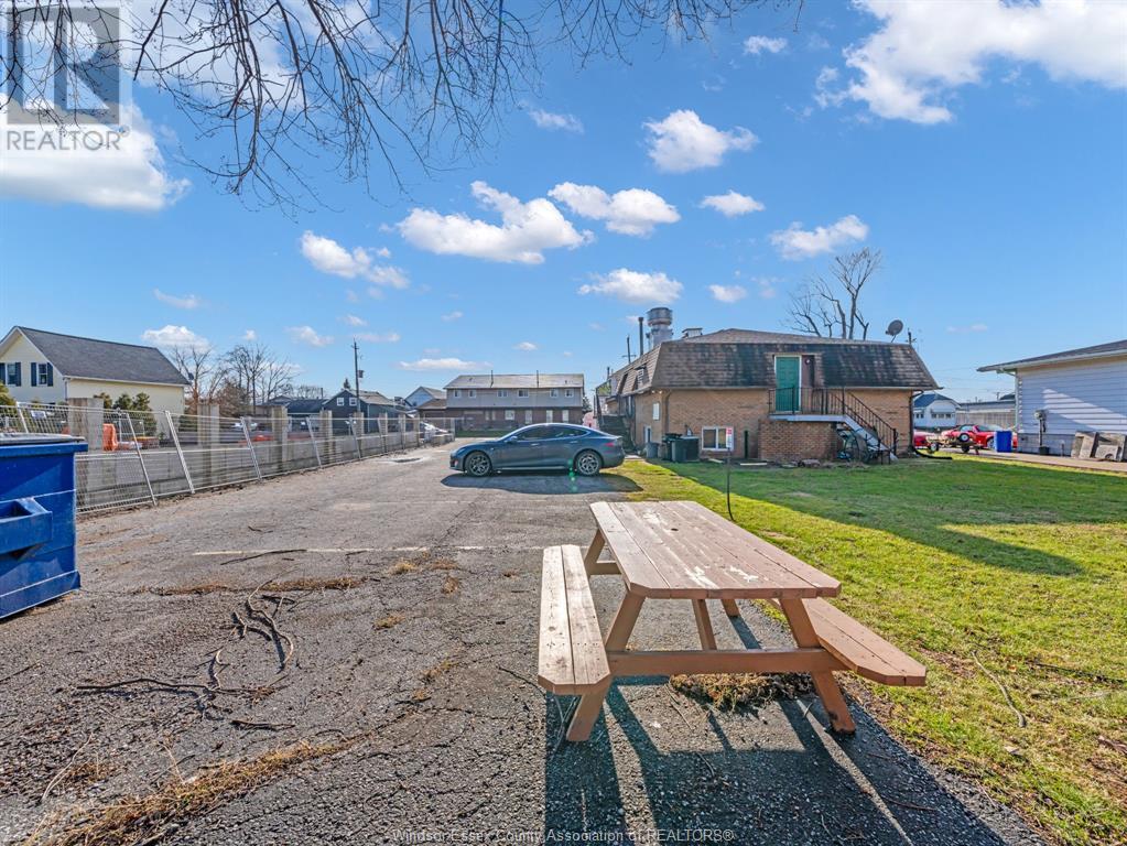 581 Broadway Property Photo 6
