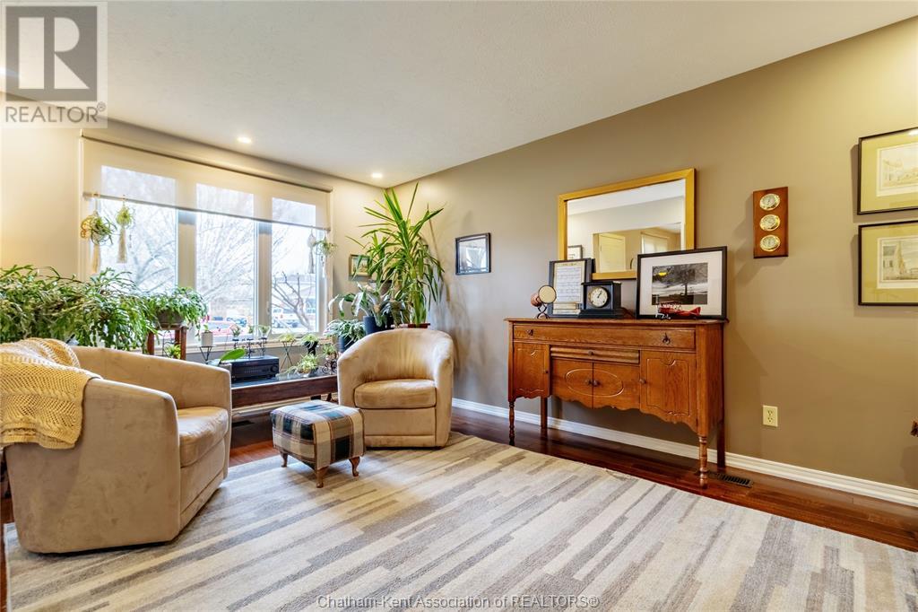 345 Mercer Street Property Photo 11