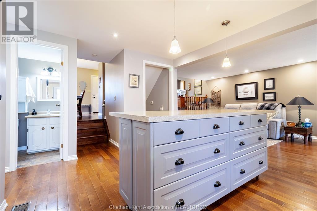 345 Mercer Street Property Photo 19