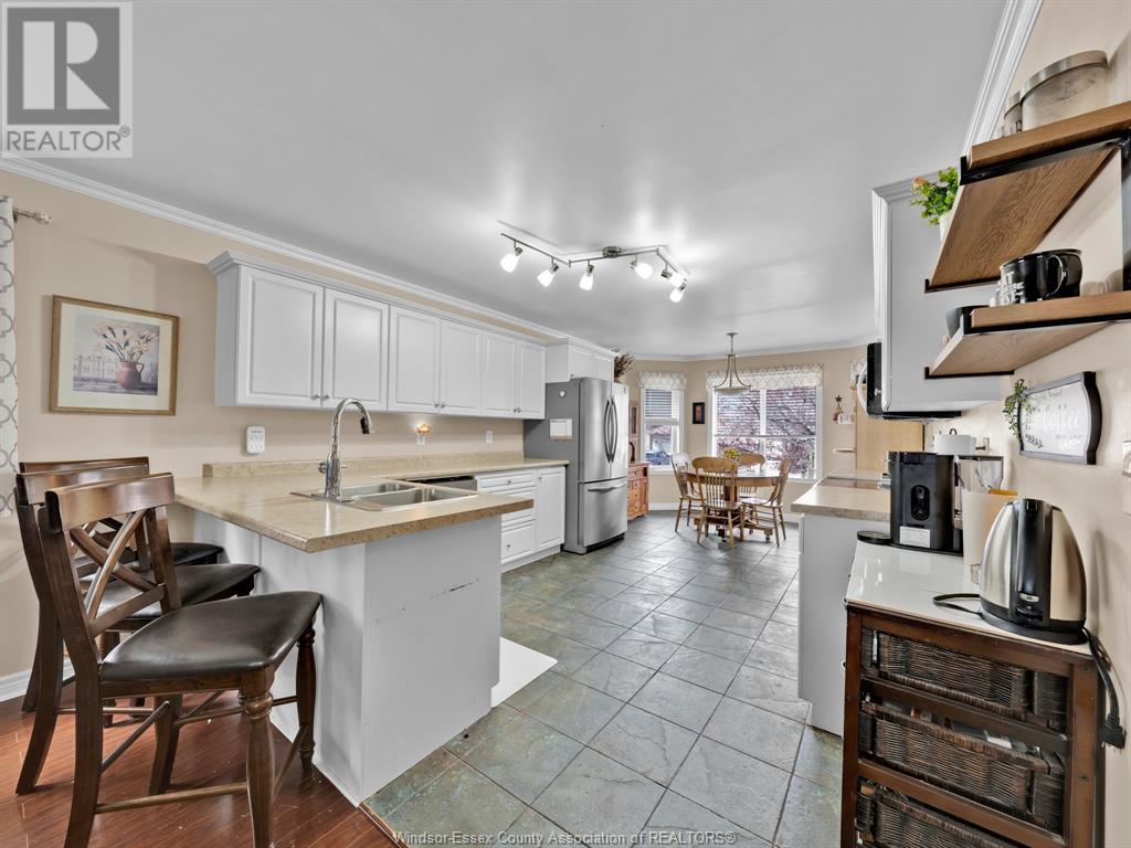 2456 Waterford Avenue Property Photo 8