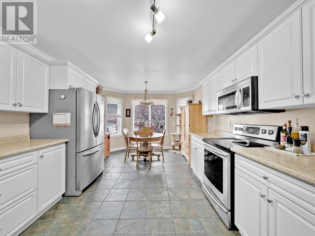 2456 Waterford Avenue Property Photo 9