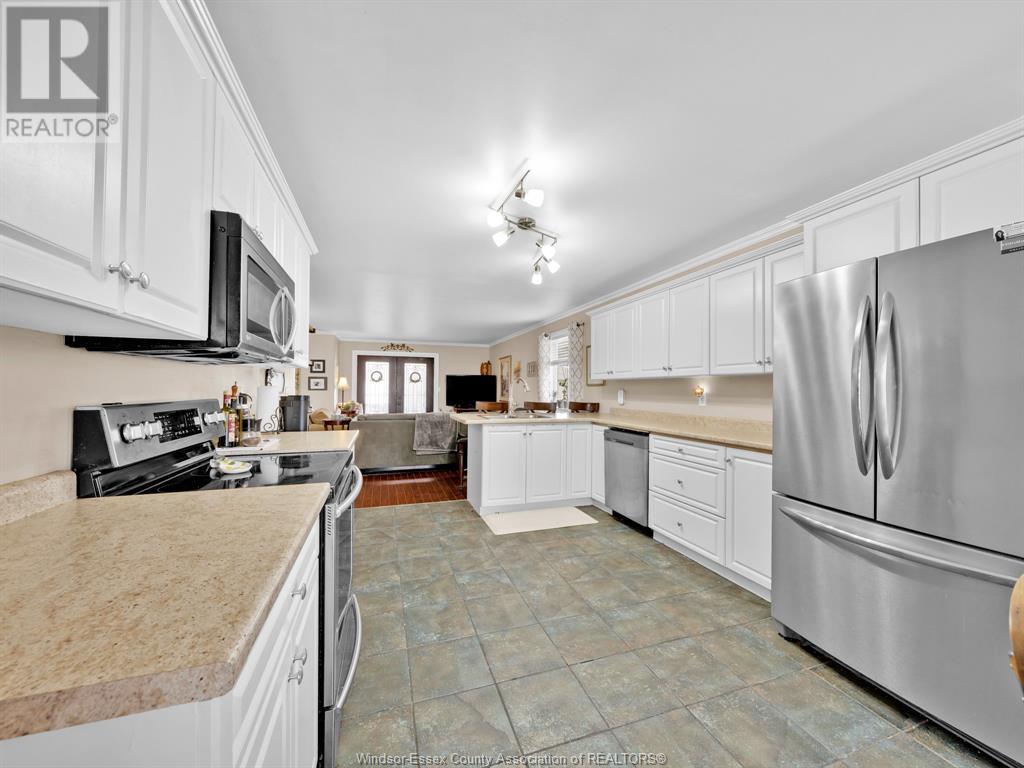 2456 Waterford Avenue Property Photo 11