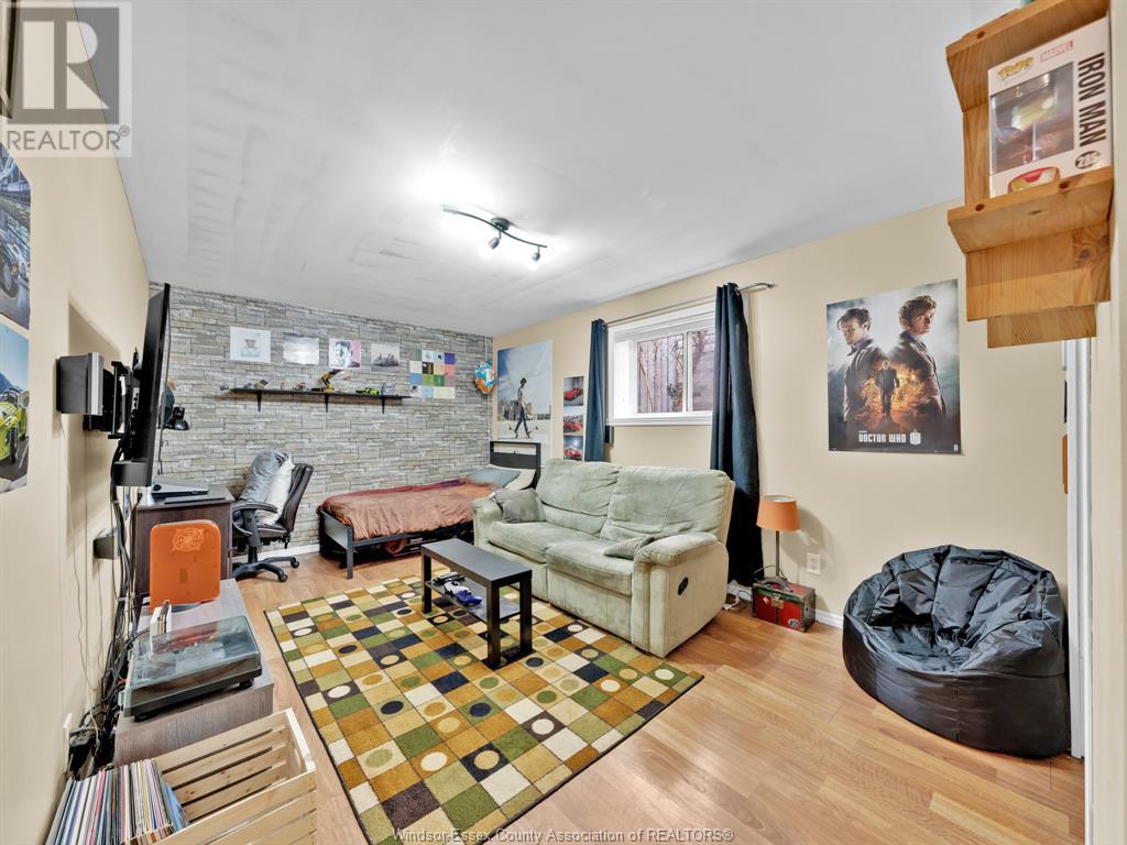2456 Waterford Avenue Property Photo 19