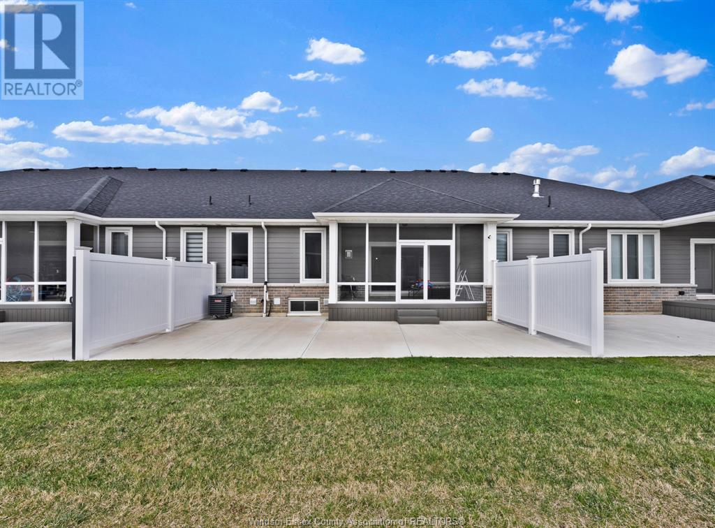 405 Caserta Crescent Property Photo 4