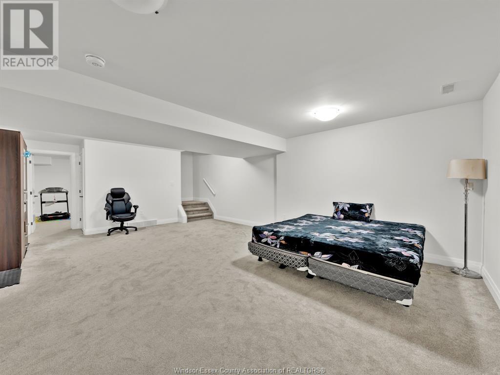 405 Caserta Crescent Property Photo 25
