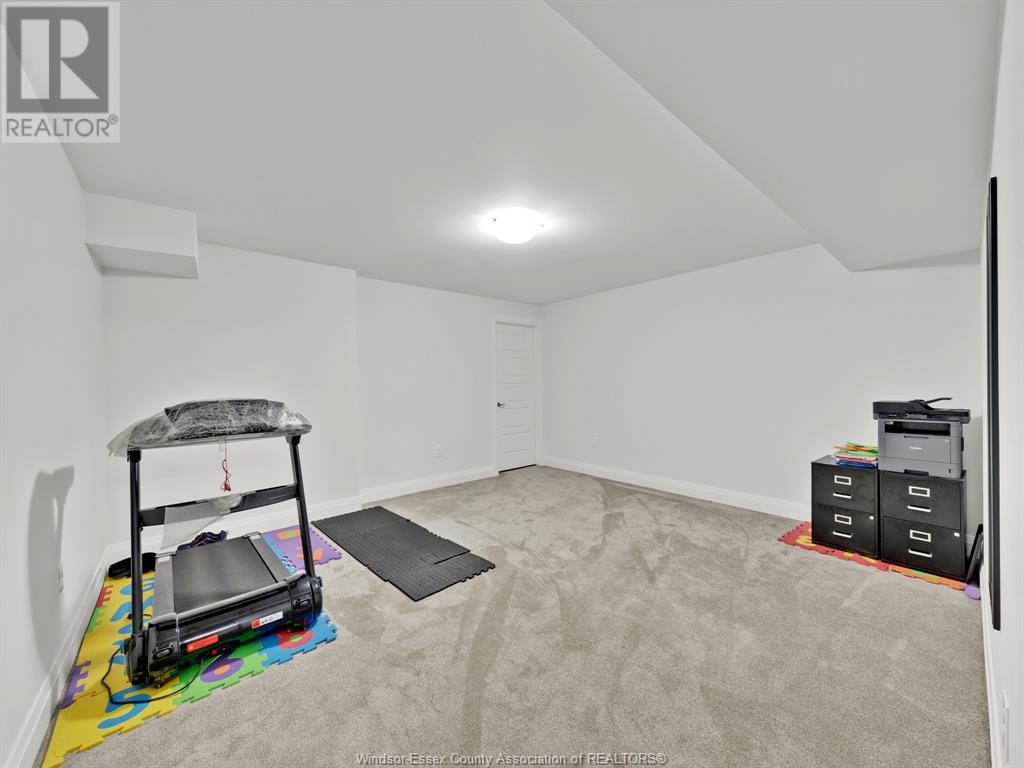 405 Caserta Crescent Property Photo 29