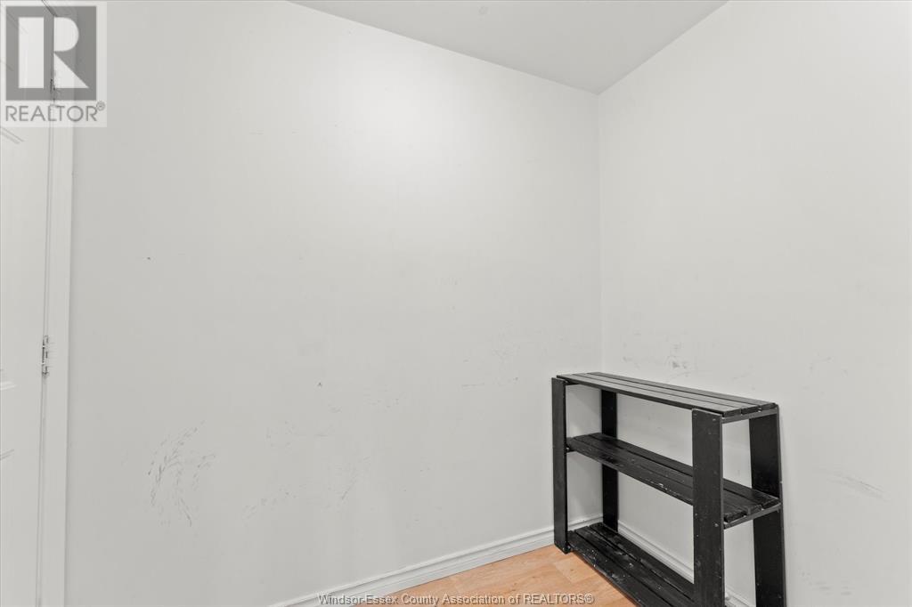 1143-1145 Marentette Avenue Property Photo 15