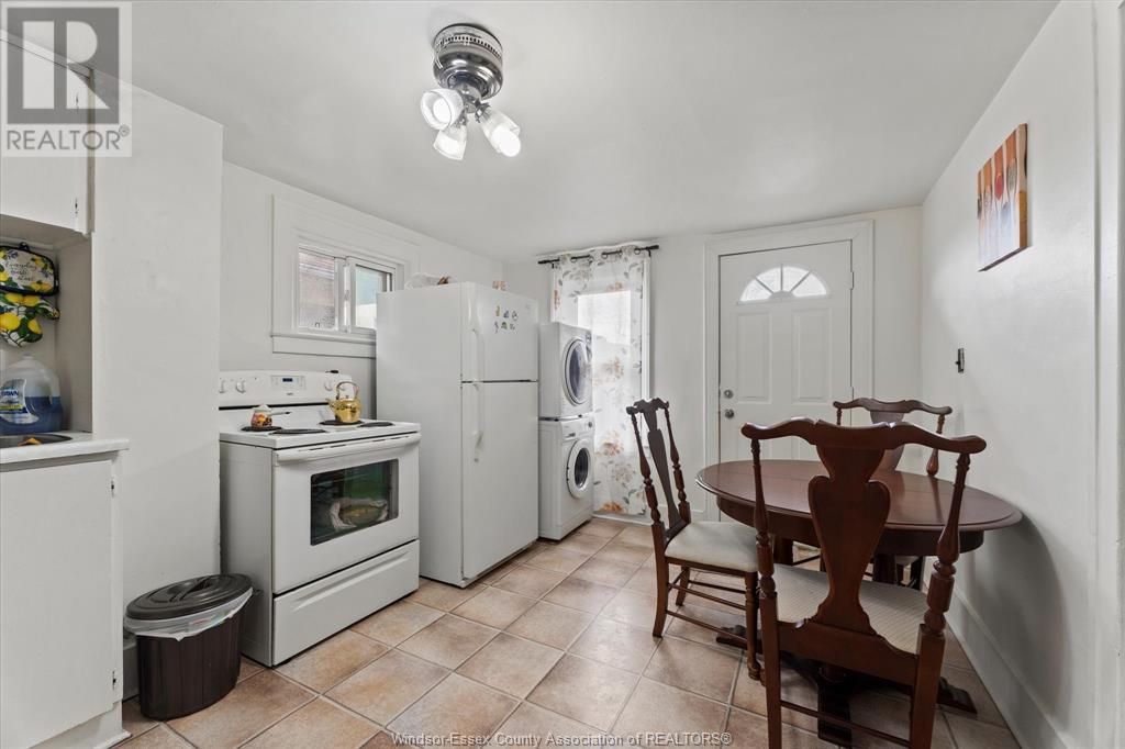 1143-1145 Marentette Avenue Property Photo 25