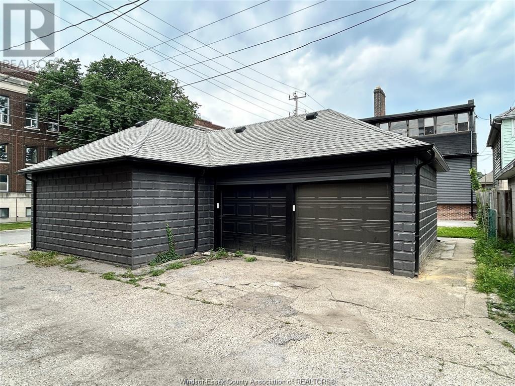 1094 Lincoln Road Property Photo 8