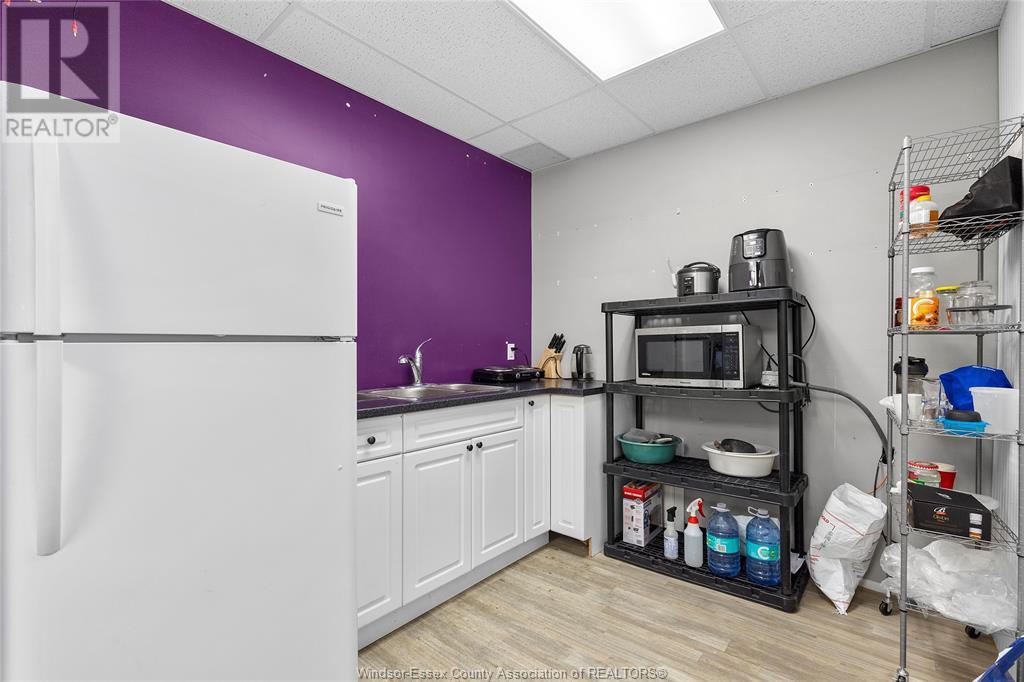 42 Centre Street West Property Photo 9