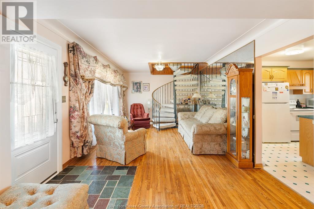 16 Arthur Drive Property Photo 2
